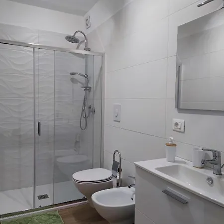 Gdb House Appartement